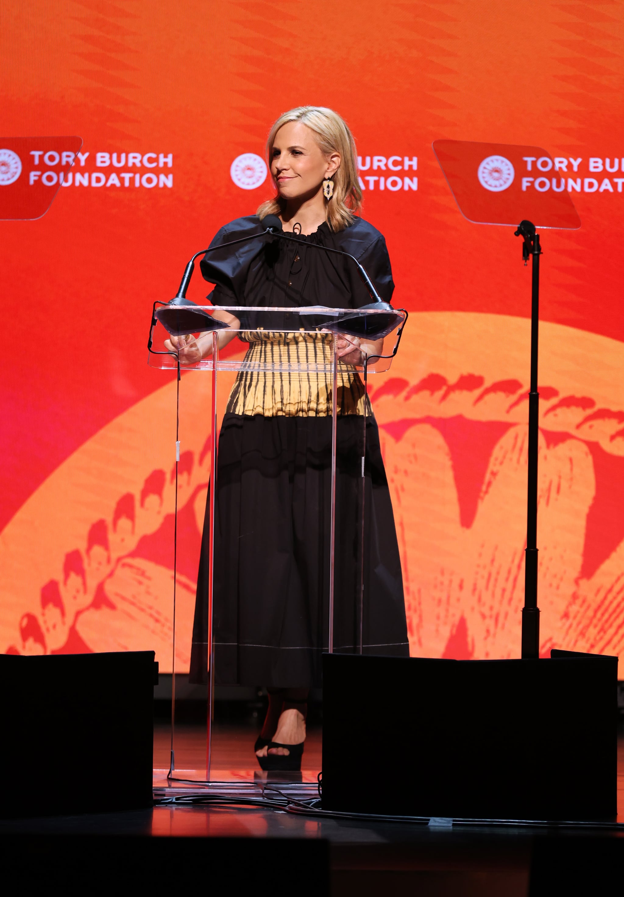 Descubrir 123+ imagen tory burch business of fashion - Thptnganamst.edu.vn