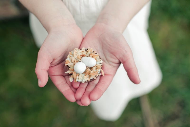 Another creative spin on cupcakes? An edible egg-filled "nest."
Source: Kaylee Eylander Photography via Jenny Cookies