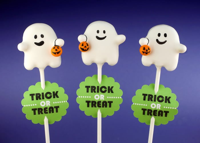 Trick-or-Treating Ghost Cake Pops
