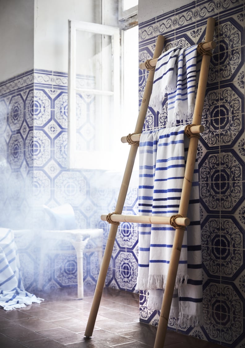 Tankvard Clothes Stand