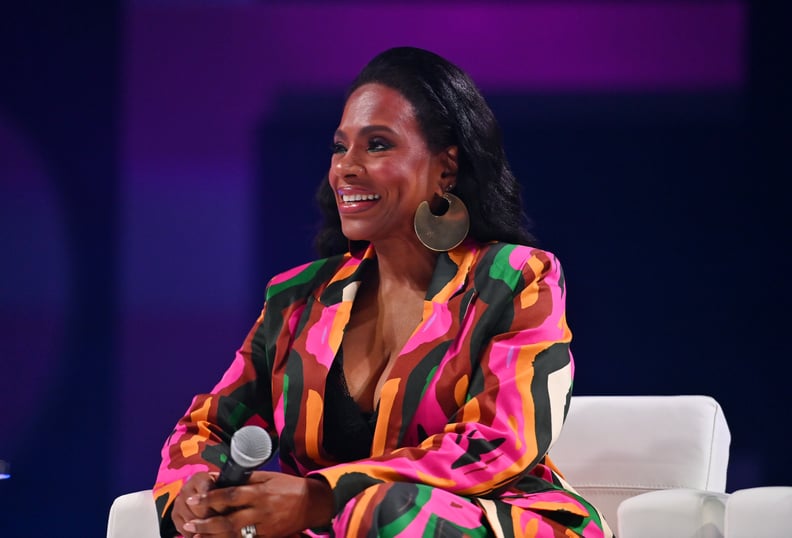 NOVA ORLEANS, LOUISIANA - 01 DE JULHO: Sheryl Lee Ralph fala no palco do 2023 ESSENCE Festival Of Culture™ no Ernest N. Morial Convention Center em 01 de julho de 2023 em Nova Orleans, Louisiana.  (Foto de Paras Griffin/Getty Images para ESSENCE)