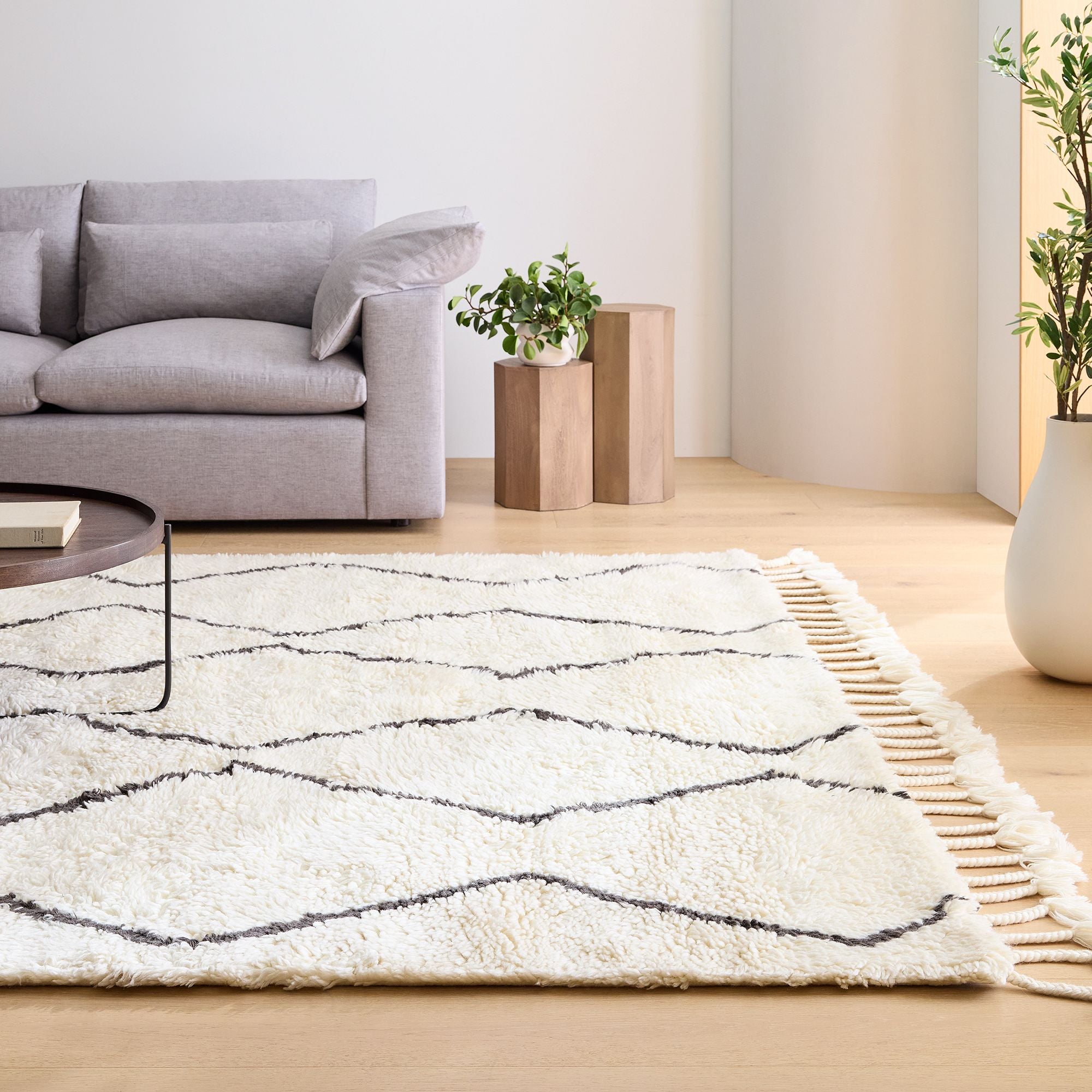 THE BEST (+ WORST) RUGS FOR HIGH TRAFFIC AREAS
