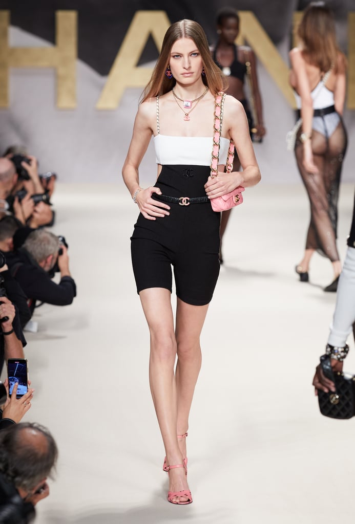 Chanel's SS22 Show Was a Throwback to the '90s Runway