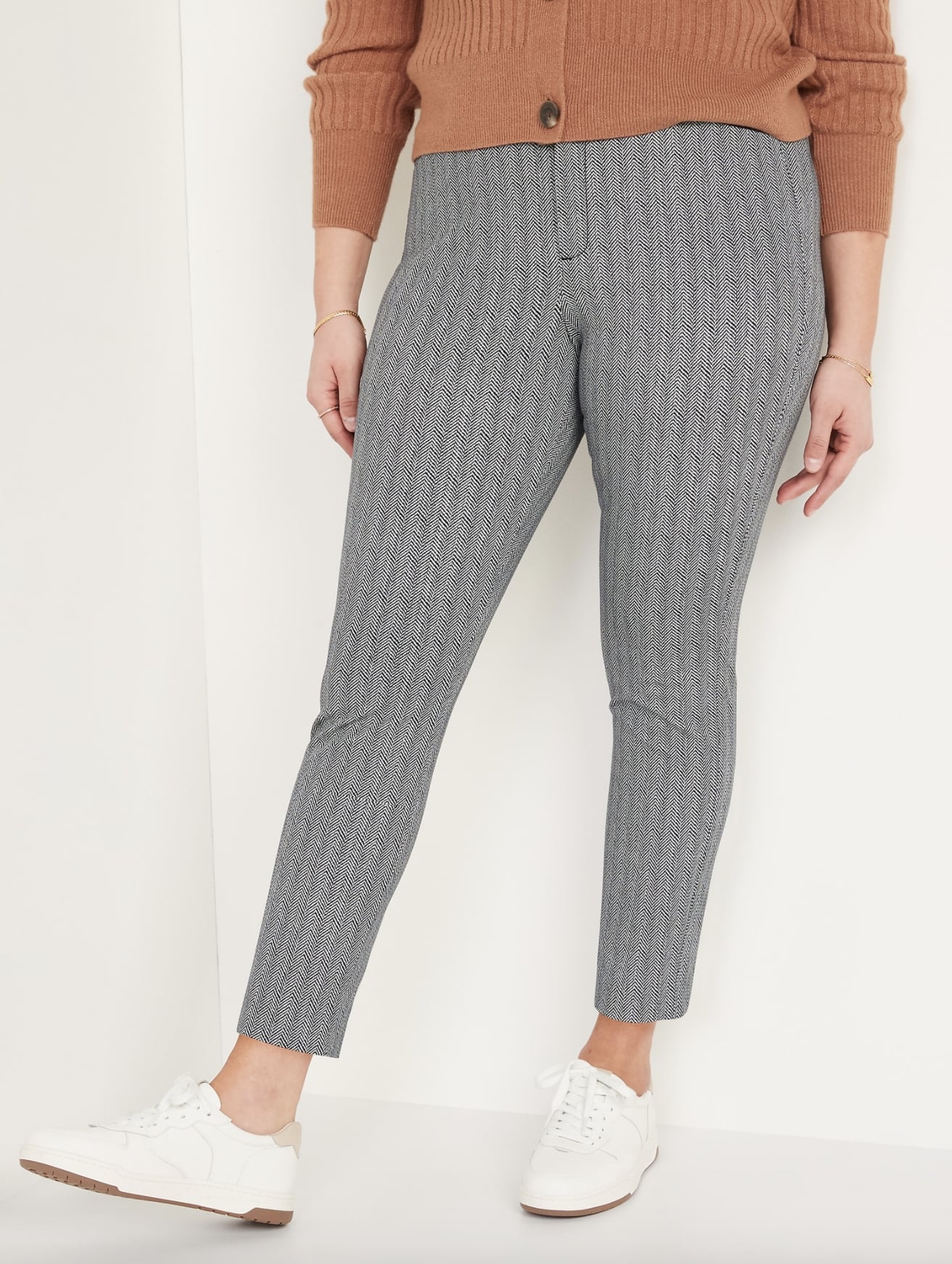 Old Navy High Rise Pixie Ankle Pants, Pants, Clothing & Accessories