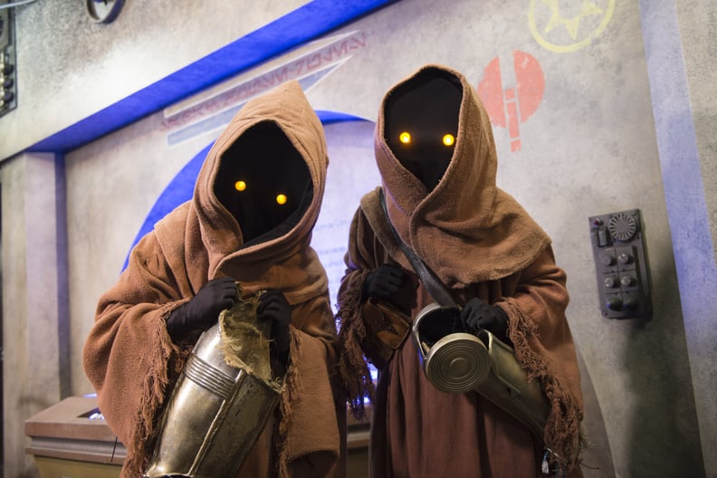 Jawas even make an appearance!