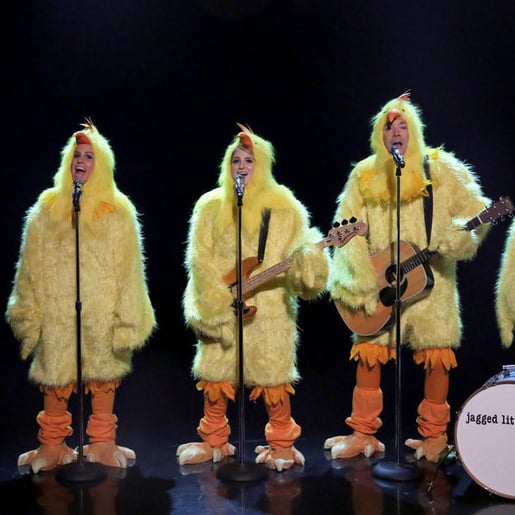 Alanis Morissette Clucking "Ironic" With Jimmy Fallon