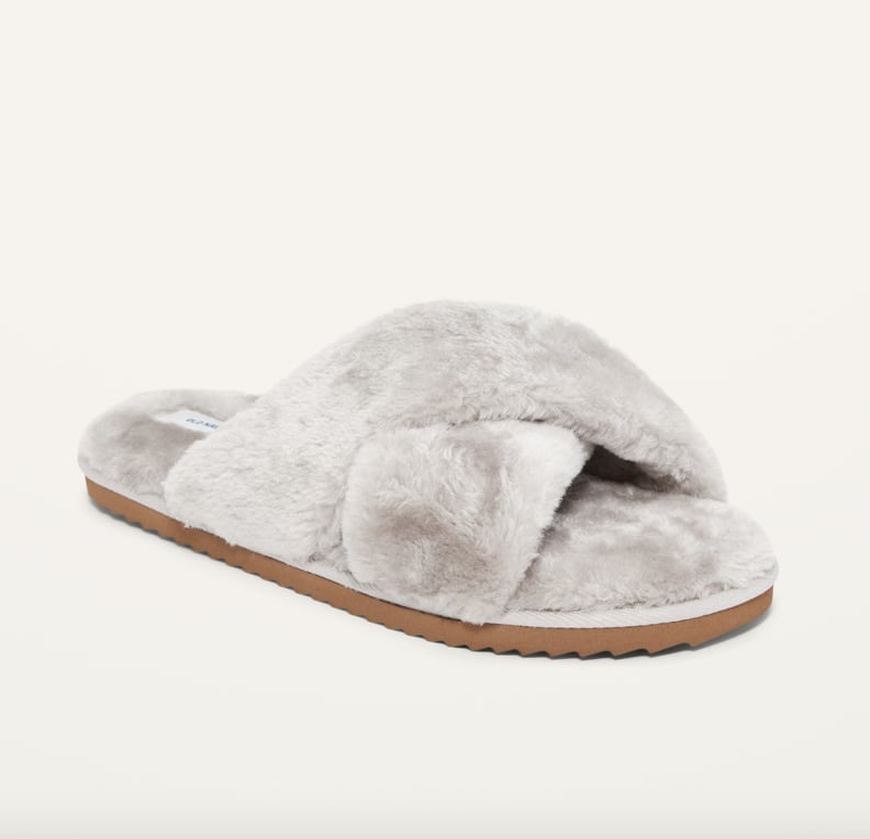 Old Navy Cozy Faux-Fur Cross-Strap Slippers