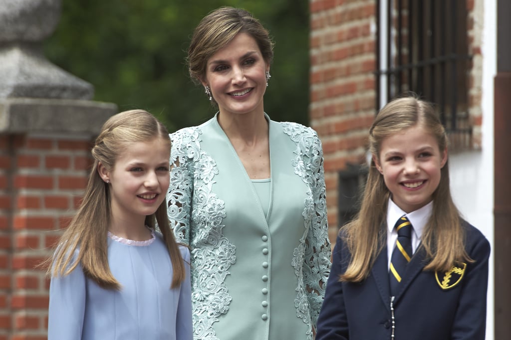 Znalezione obrazy dla zapytania queen letizia daughters 2017