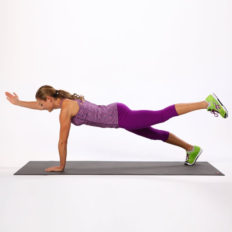 Plank With Alternating Shoulder and Knee Tap