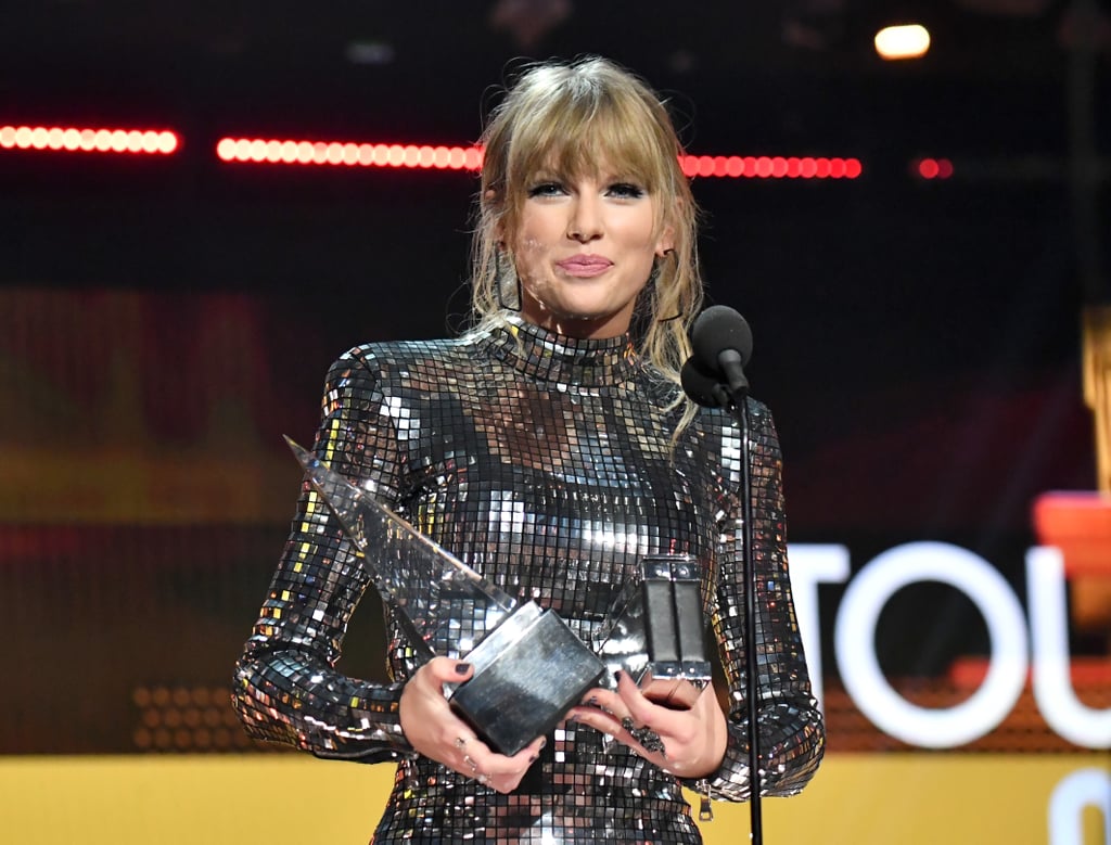Taylor Swift at the 2018 American Music Awards
