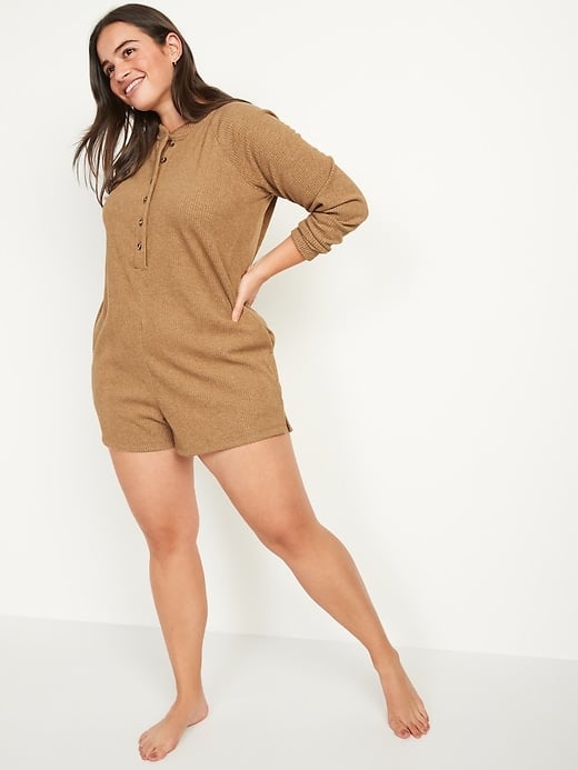 Old Navy Long-Sleeve Ribbed Button-Down 