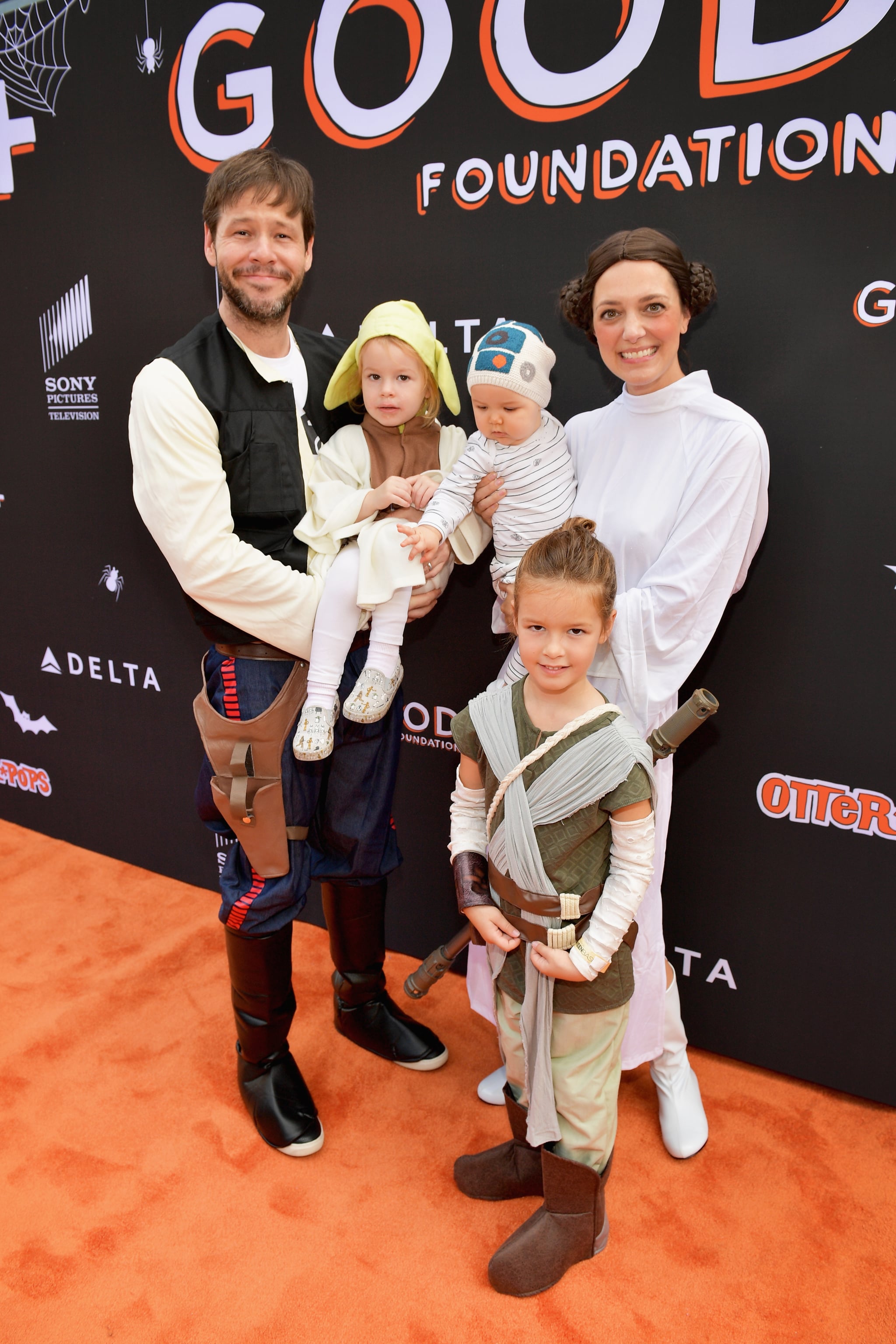 CULVER CITY, CA - OCTOBER 28: (L-R) Ike Barinholtz, Erica Hanson, Payton June Barinholtz and Foster Barinholtz attends the 2018 GOOD+ Foundation's 3rd Annual Halloween Bash presented by Delta Air Lines and Otter Pops on October 28, 2018 in Culver City, California.  (Photo by Matt Winkelmeyer/Getty Images for Good+ Foundation)