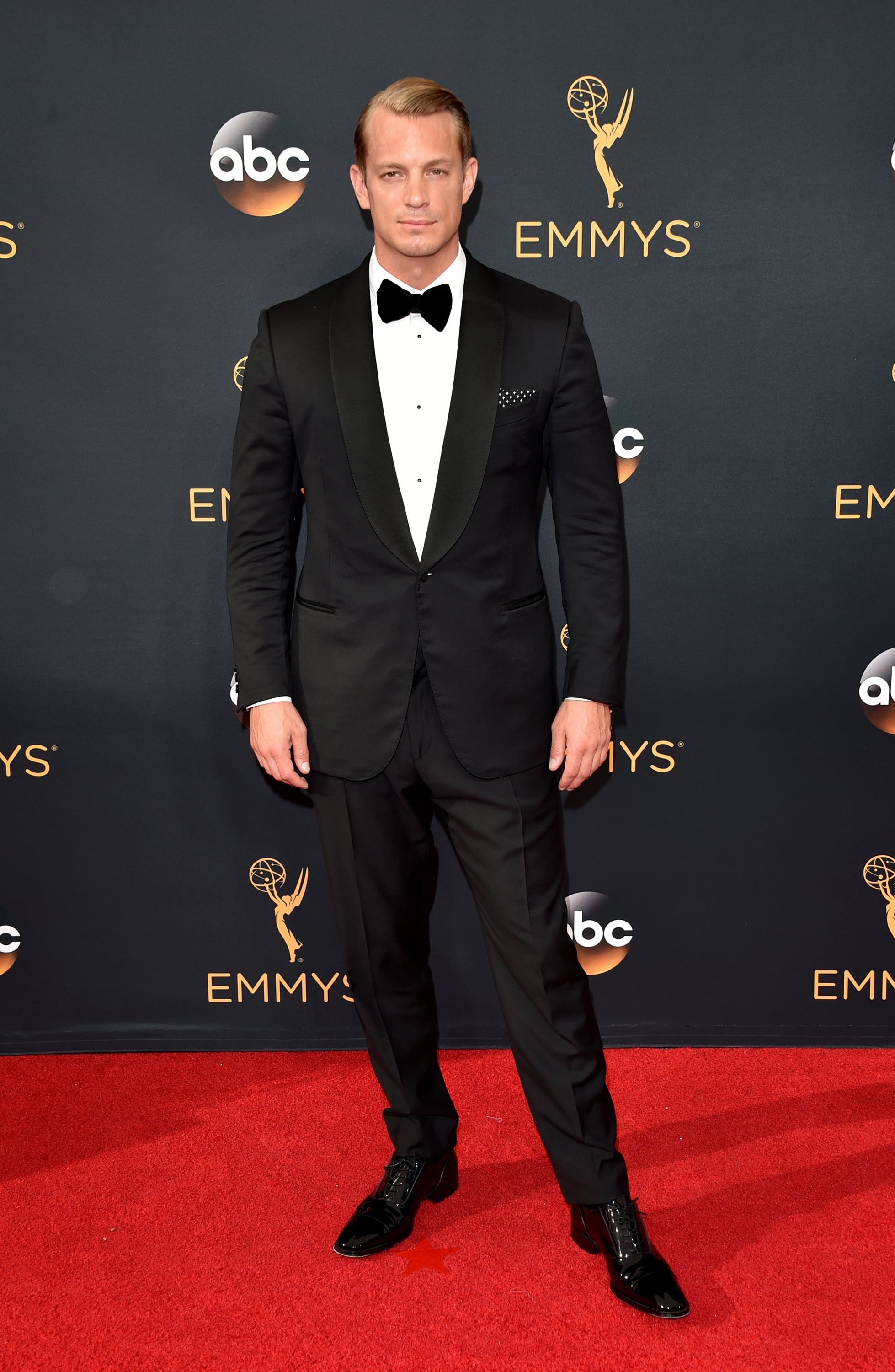 Joel Kinnaman Feast Your Eyes On The Hottest Guys At The Emmys Popsugar Middle East Celebrity And Entertainment Photo 18