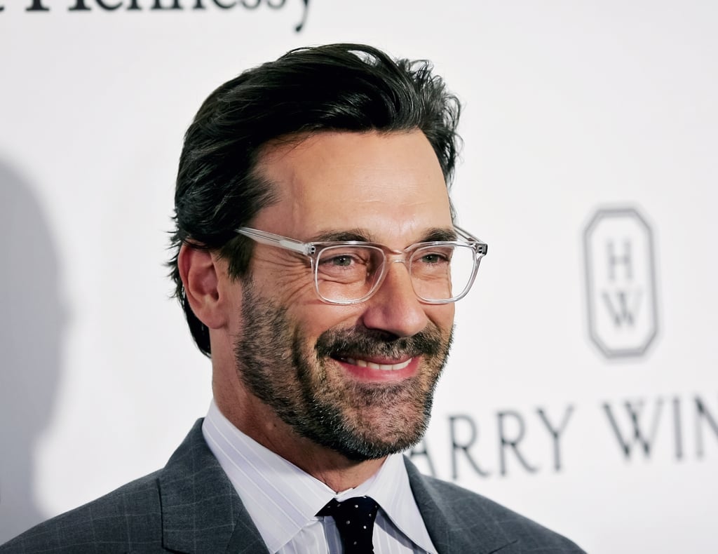 Sexy Pictures of Jon Hamm