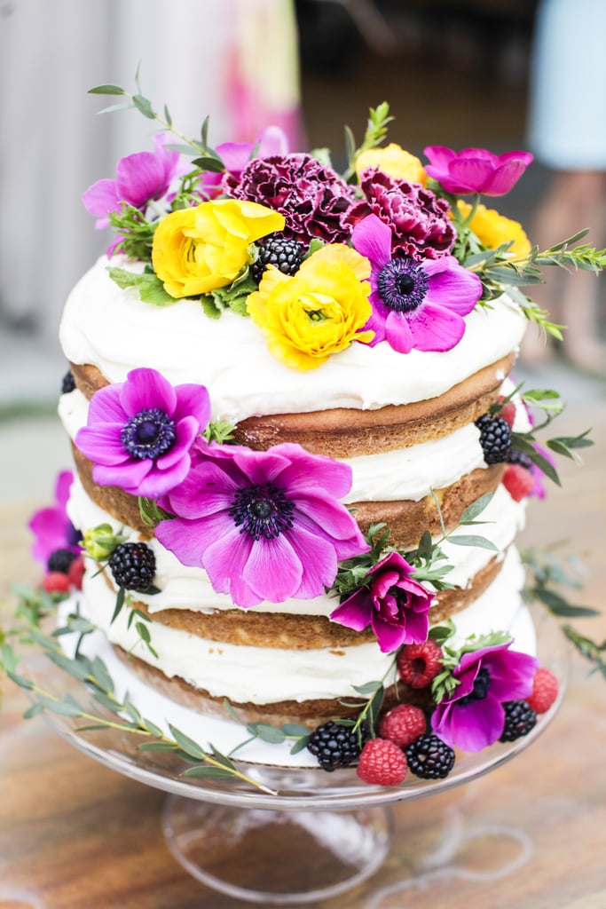 The cake was also decorated with pretty florals that matched the tablescape.