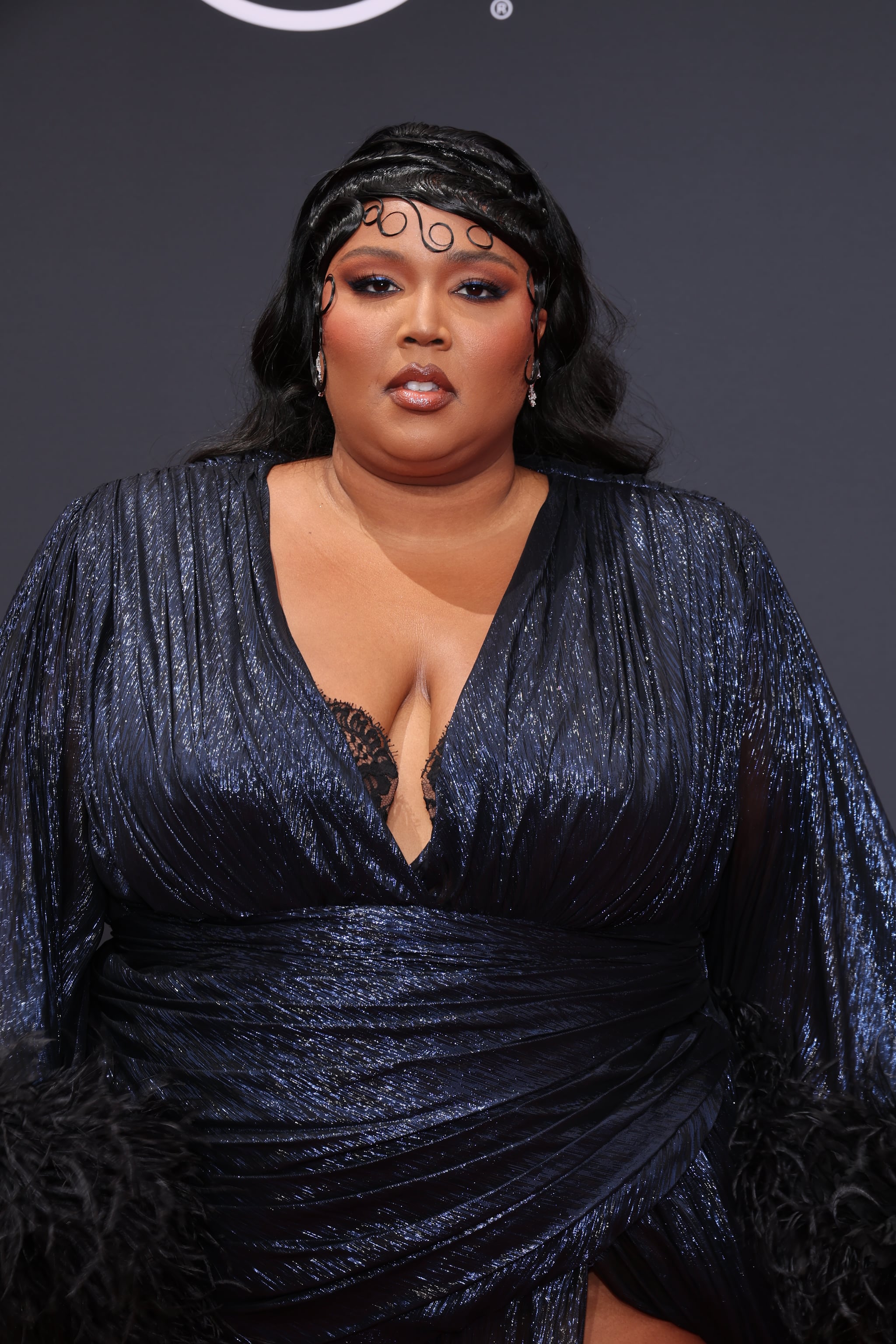 LOS ÁNGELES, CALIFORNIA - 26 DE JUNIO: Lizzo asiste a los Premios BET 2022 en Microsoft Theatre el 26 de junio de 2022 en los Ángeles, California.  (Foto de Amy Sussman/)