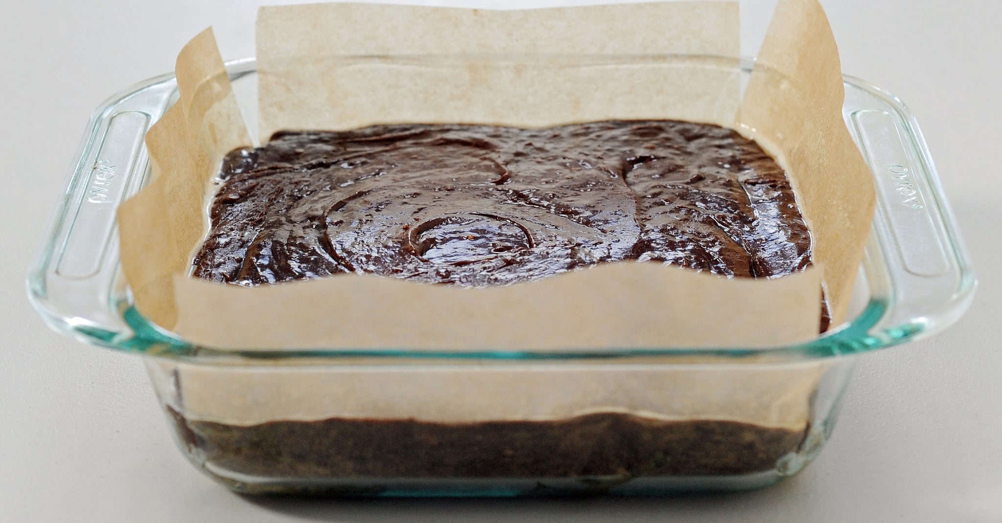 Your Pyrex Pan Actually Isn't the Best Pan for Baking Brownies