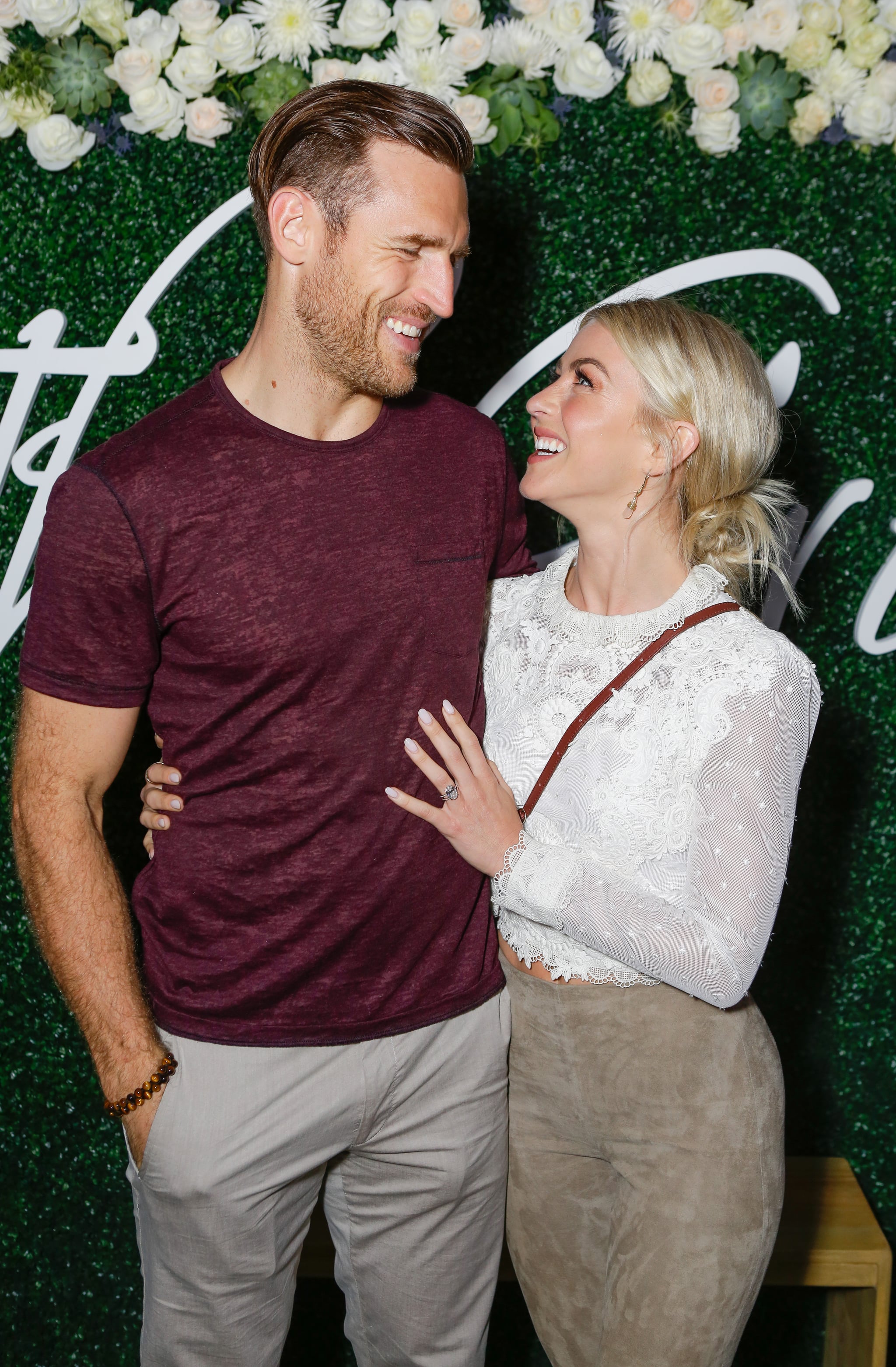 LOS ANGELES, CA - OCTOBER 12:  Brooks Laich and Julianne Hough attend the Paint & Sip & Help event to Benefit Children's Hospital Los Angeles hosted by The Grove on October 12, 2017 in Los Angeles, California.  (Photo by Tiffany Rose/Getty Images for Caruso)