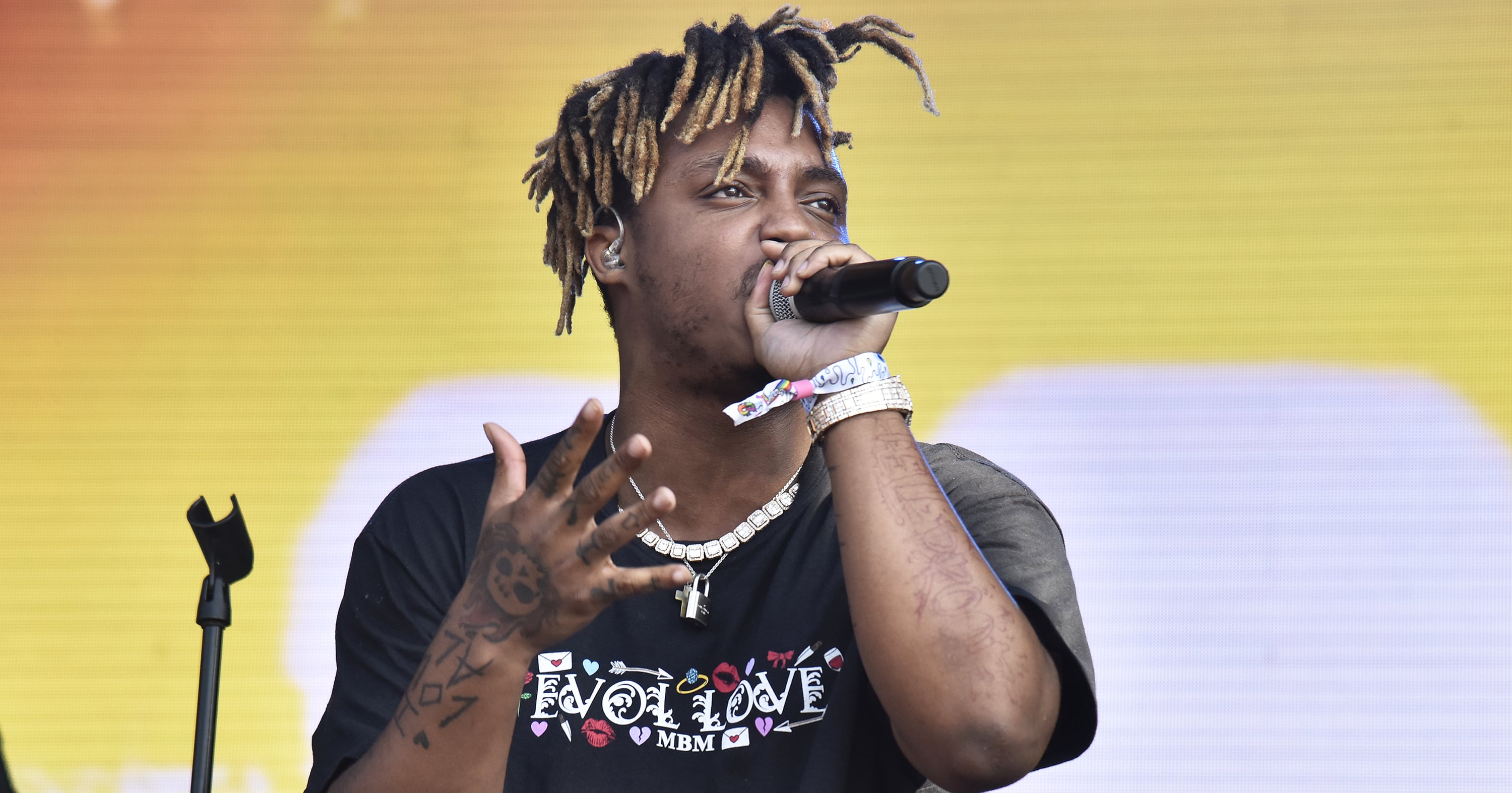 Rapper Juice WRLD dies after medical emergency in Chicago