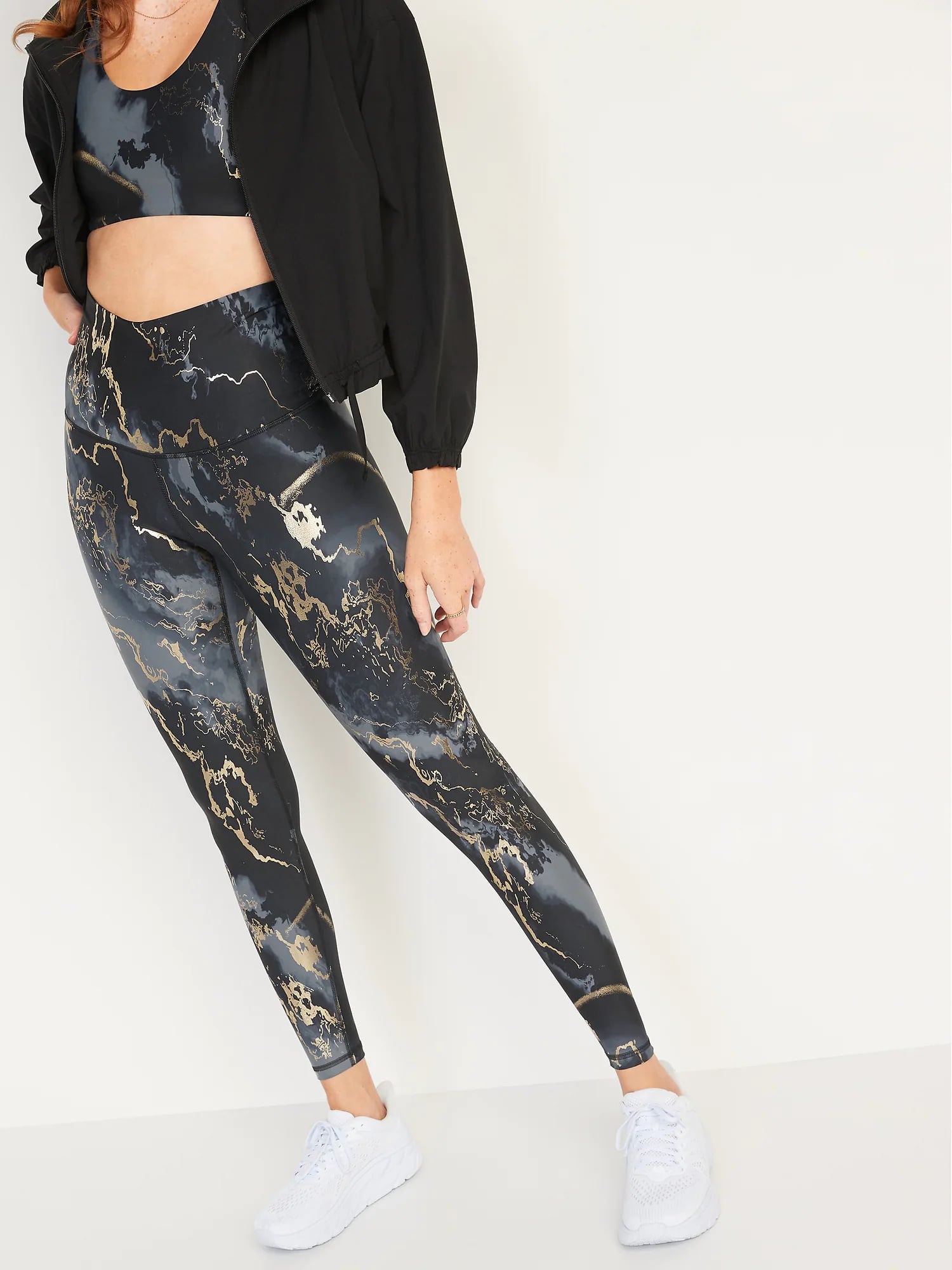 Old Navy Extra High-Waisted PowerSoft Leggings Black gold