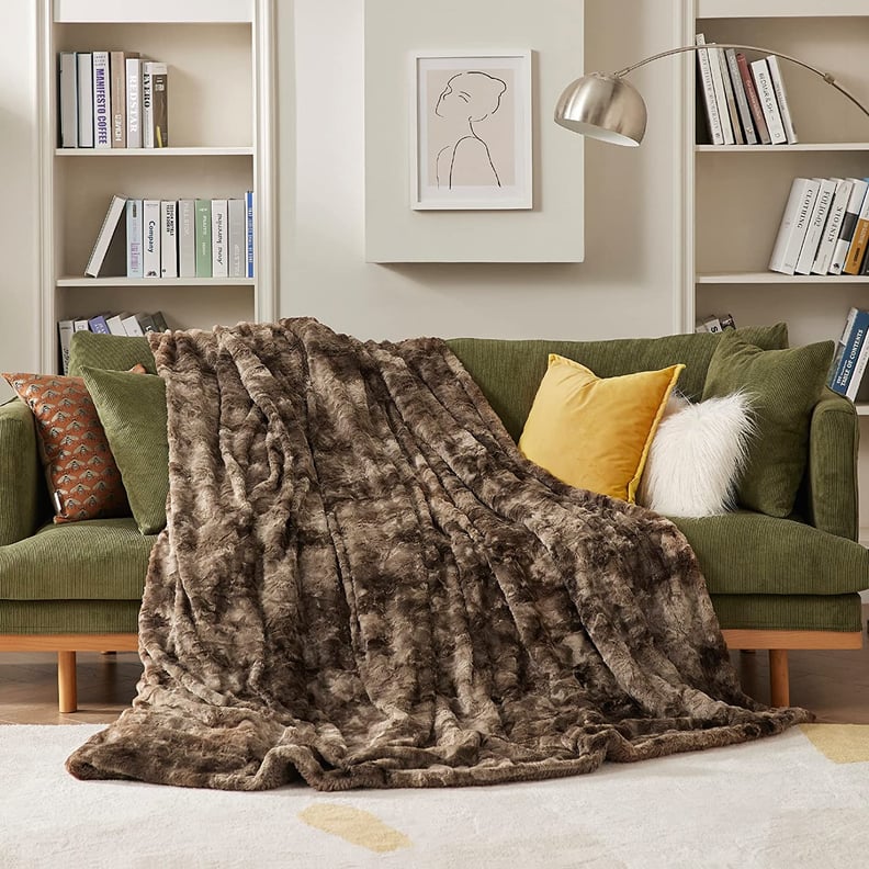 Something Cozy: Bedsure Plush Sherpa Faux Fur Throw Blanket