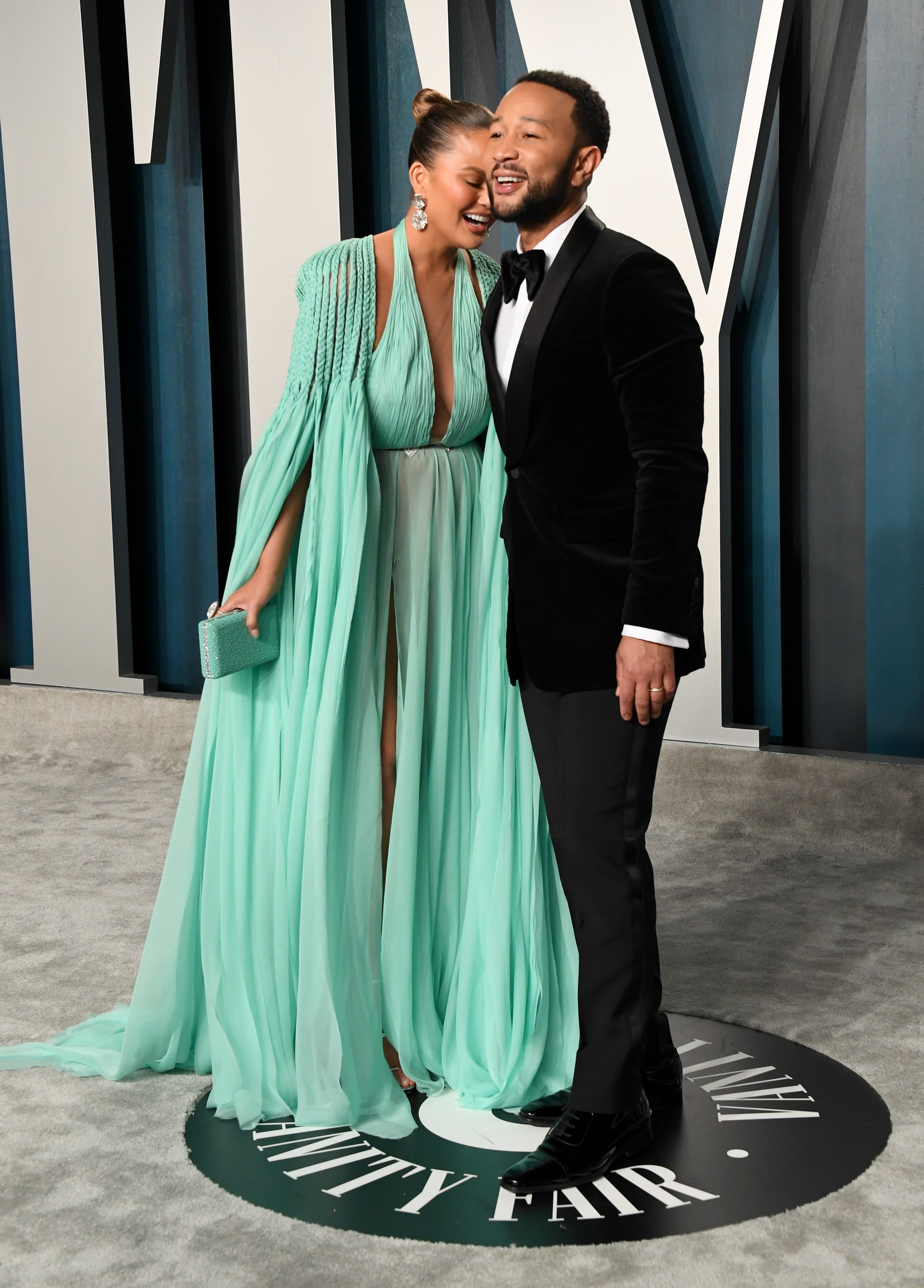 Chrissy teigen oscar dress top