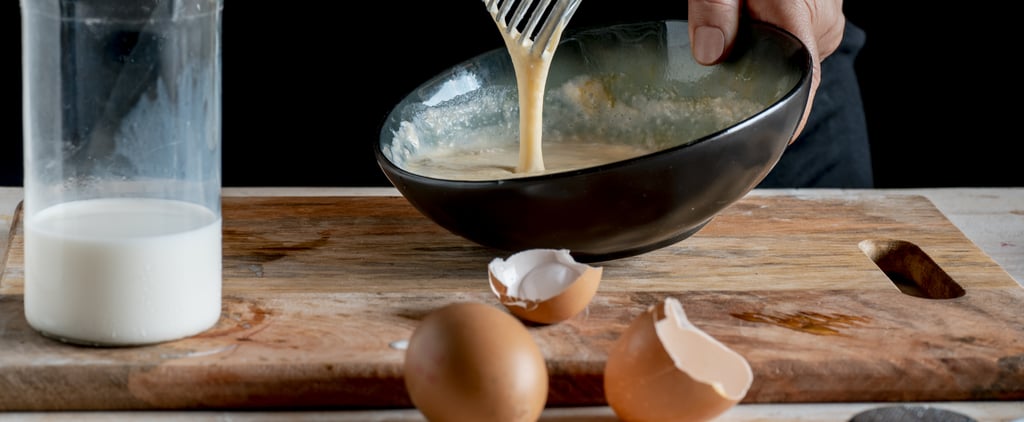 Here's How to Quickly Crack an Egg With 1 Hand, Just Like the Pros