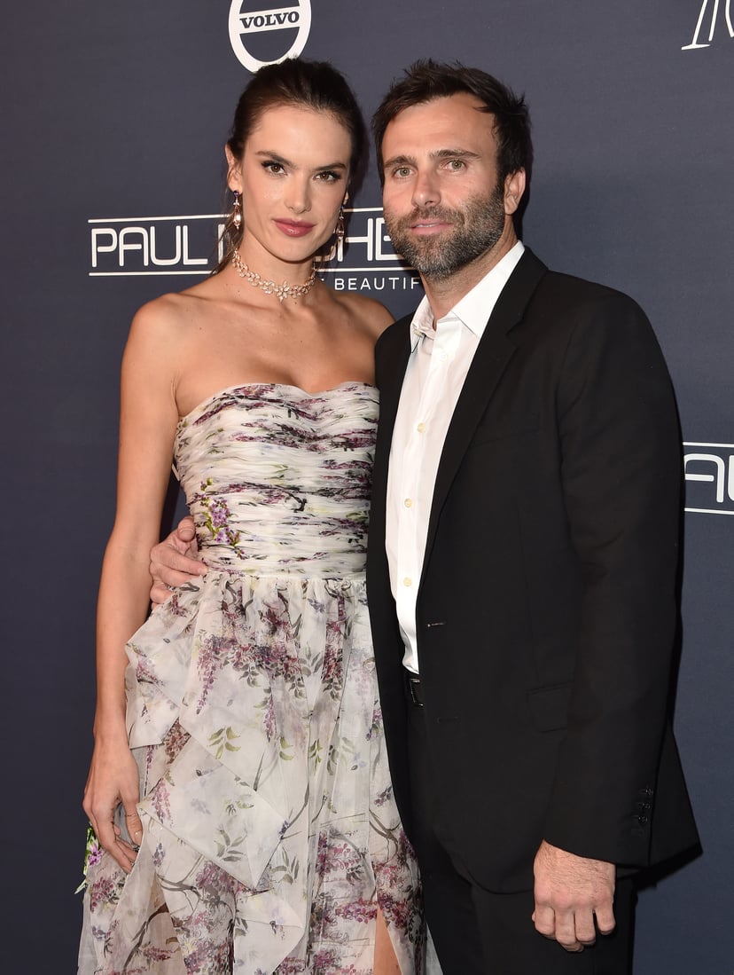 CULVER CITY, CA - NOVEMBER 11:  Model/actress Alessandra Ambrosio and Jamie Mazur attend the 2017 Baby2Baby Gala at 3LABS on November 11, 2017 in Culver City, California.  (Photo by Axelle/Bauer-Griffin/FilmMagic)