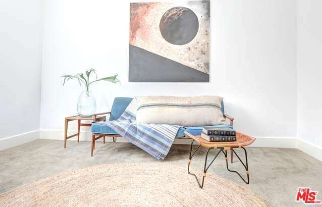 Steven Yeun Selling Hollywood Home November 2016