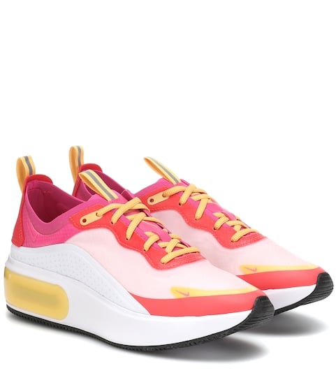 Nike Air Max DIA SE Running Shoes