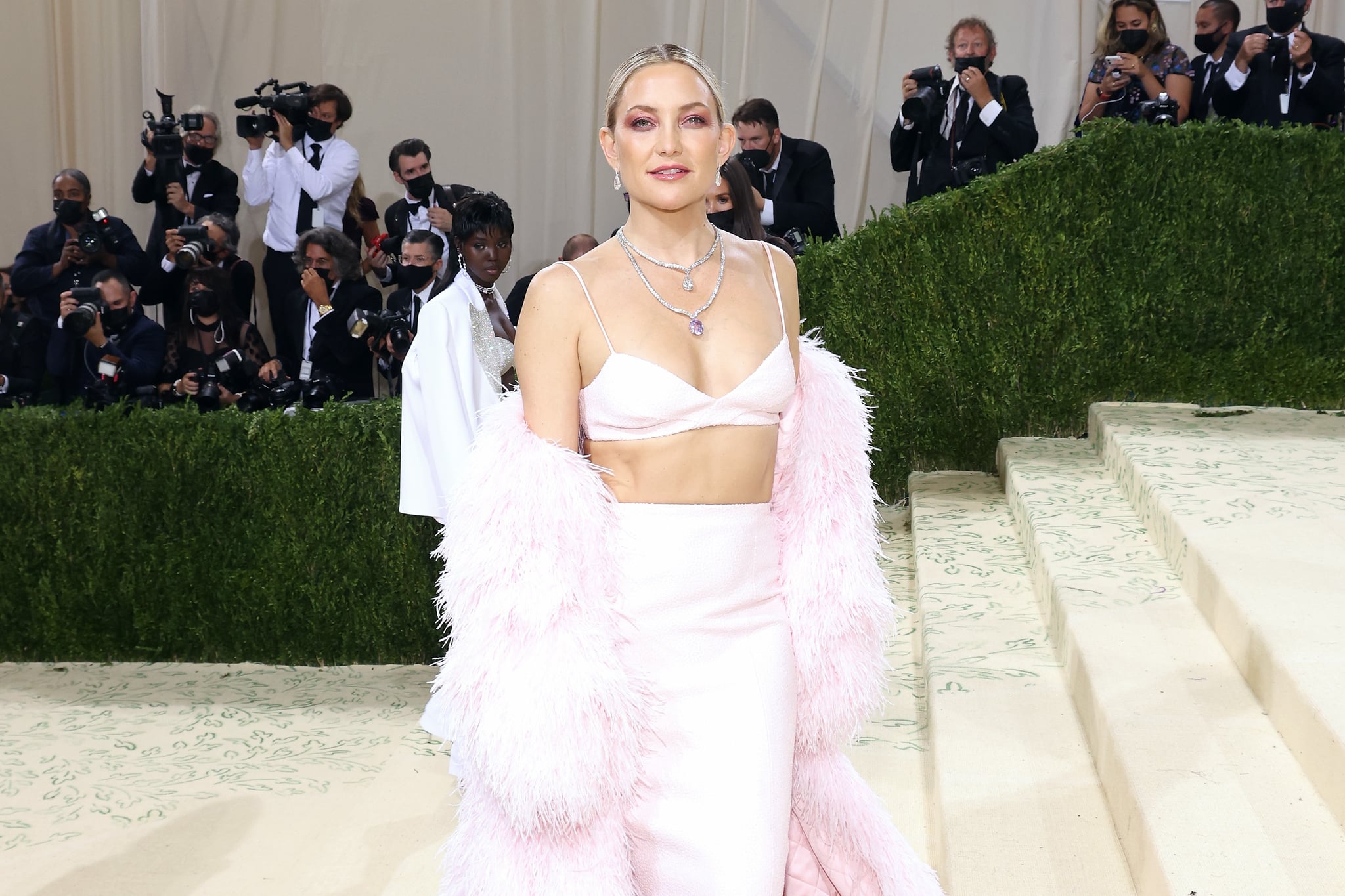 NEW YORK, NEW YORK - 13 SEPTEMBRE: Kate Hudson assiste au gala du Met 2021 