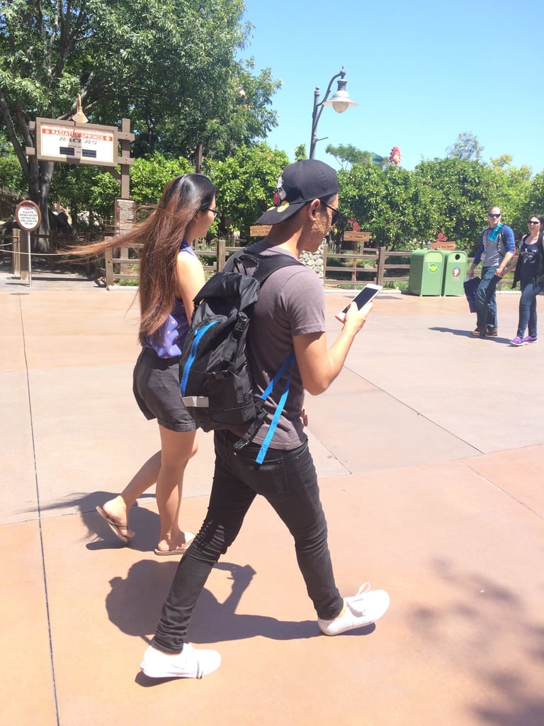 The couples who Poké together, stay together.