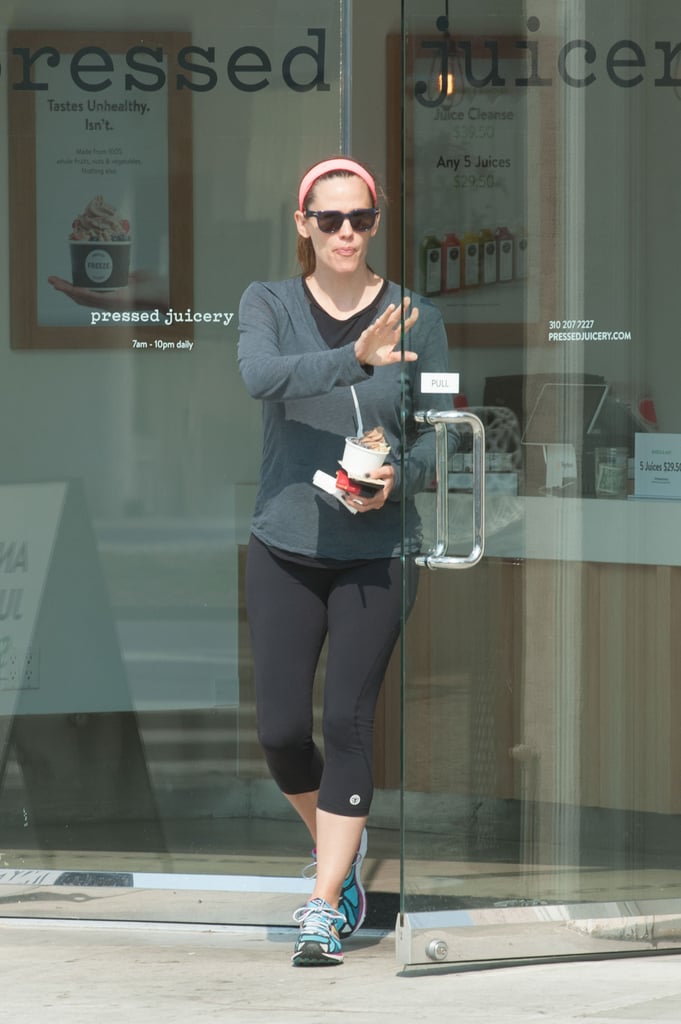 Jennifer Garner Getting Fro-Yo in LA August 2016