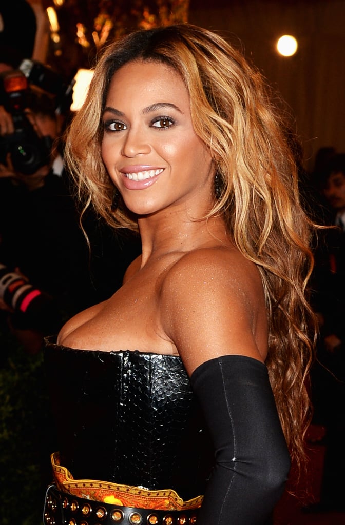 Beyoncé's Sexy Waves in 2013