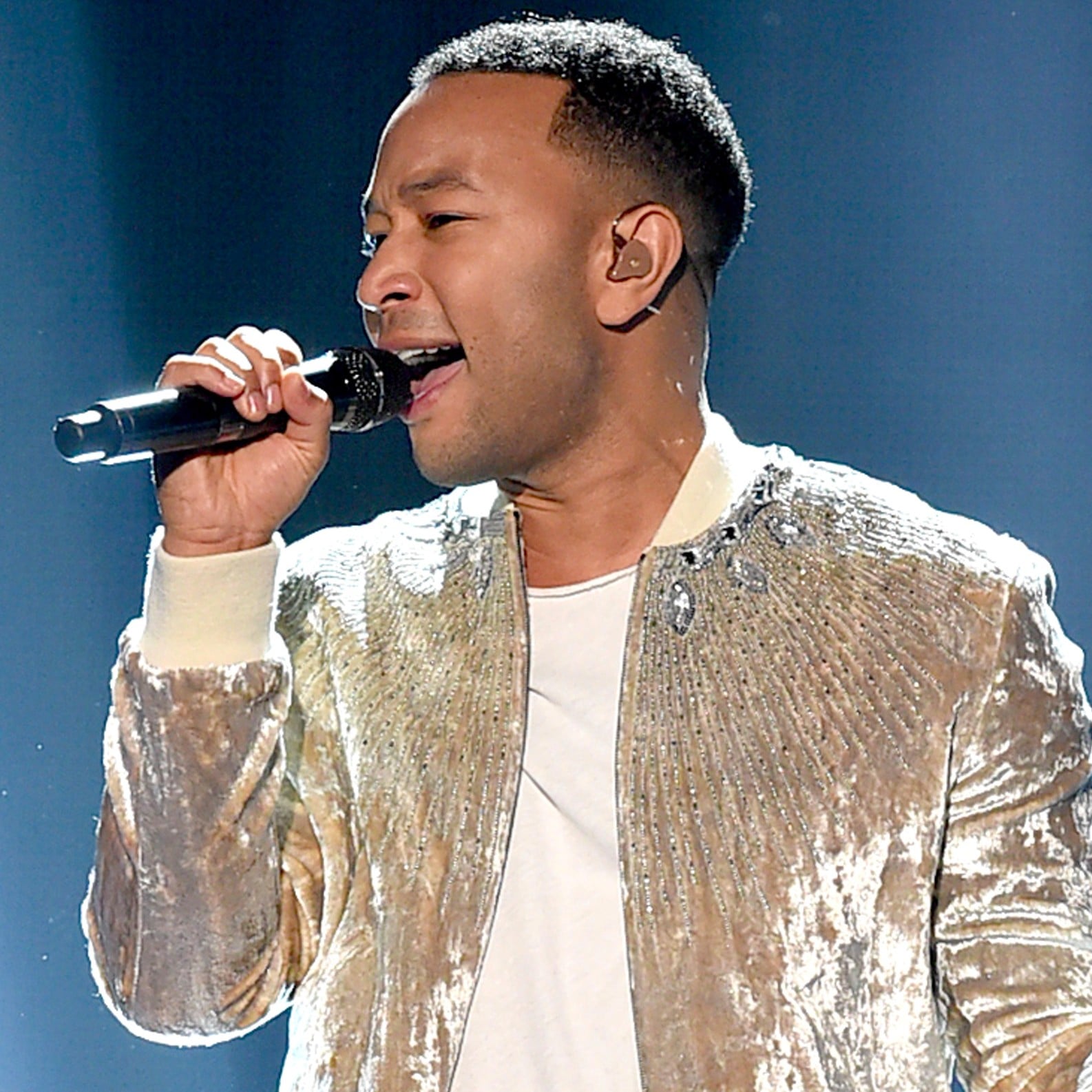 John Legend S American Music Awards Performance 2016 Popsugar Entertainment