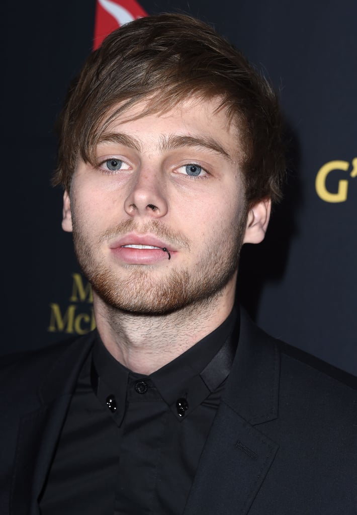 Sexy Luke Hemmings Pictures