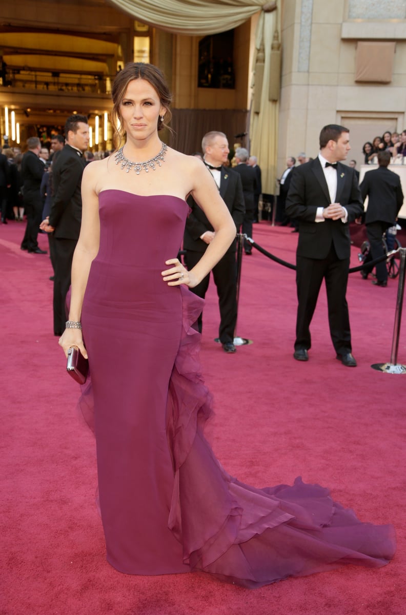 jennifer garner purple dress Jennifer Garner Is Radiant in Red Gown at the 2022 Oscars