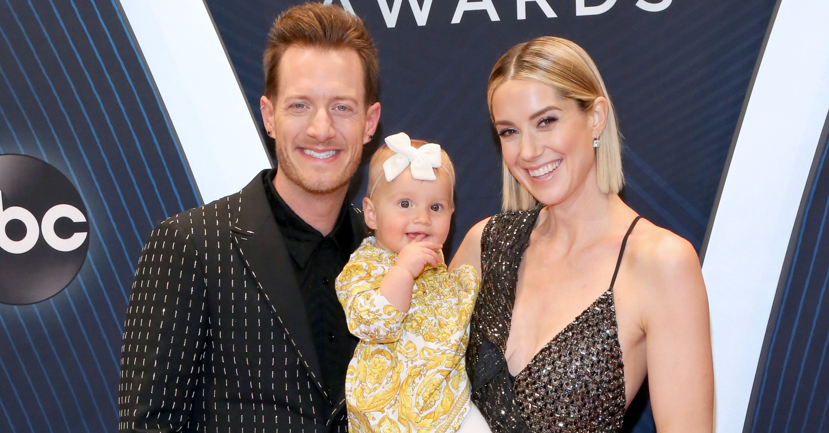 Tyler Hubbard With His Daughter at the CMA Awards 2018 PS Celebrity