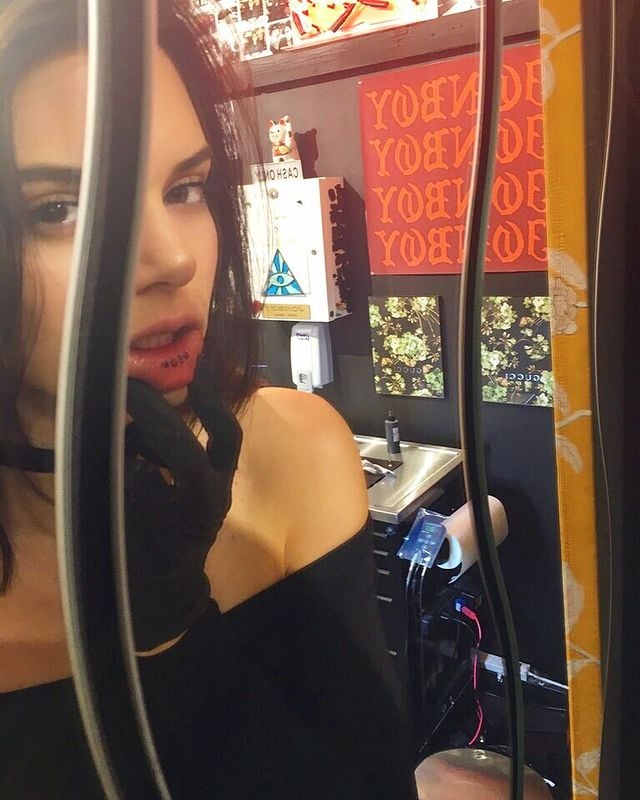 Kendall Jenner's "Meow" Tattoo