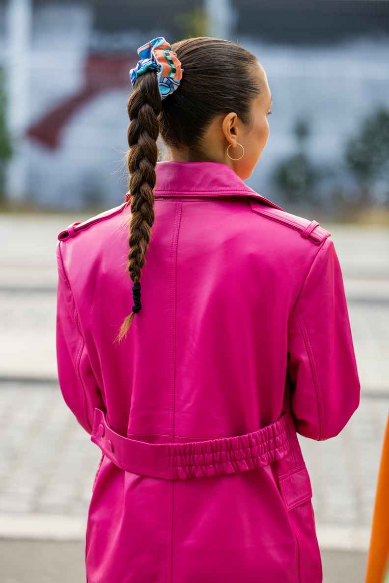 2022 Hair-Accessory Trend: Jumbo Scrunchies