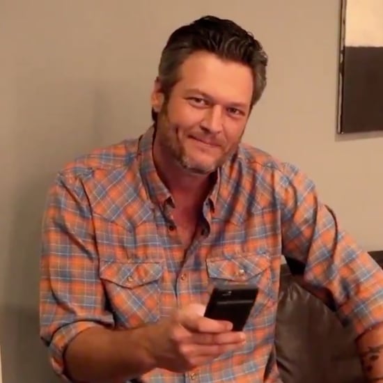 Blake Shelton Reading Mean Tweets About Sexiest Man Alive