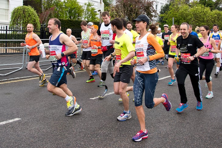 Christy Turlington Runs London Marathon 2015 | POPSUGAR Latina Photo 8
