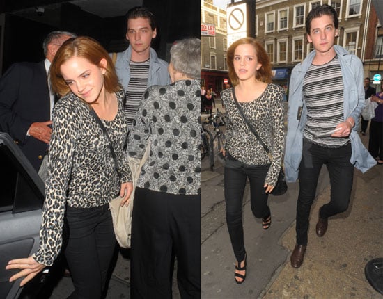 Pictures Of Emma Watson And George Craig Seeing A Play In London Popsugar Celebrity Emma watson n'est pas comme son personnage d'hermione, elle est un peu moins sérieuse ! emma watson and george craig seeing