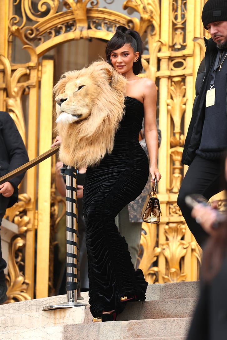 Kylie Jenner's Lion Head Dress at Schiaparelli Paris Show POPSUGAR