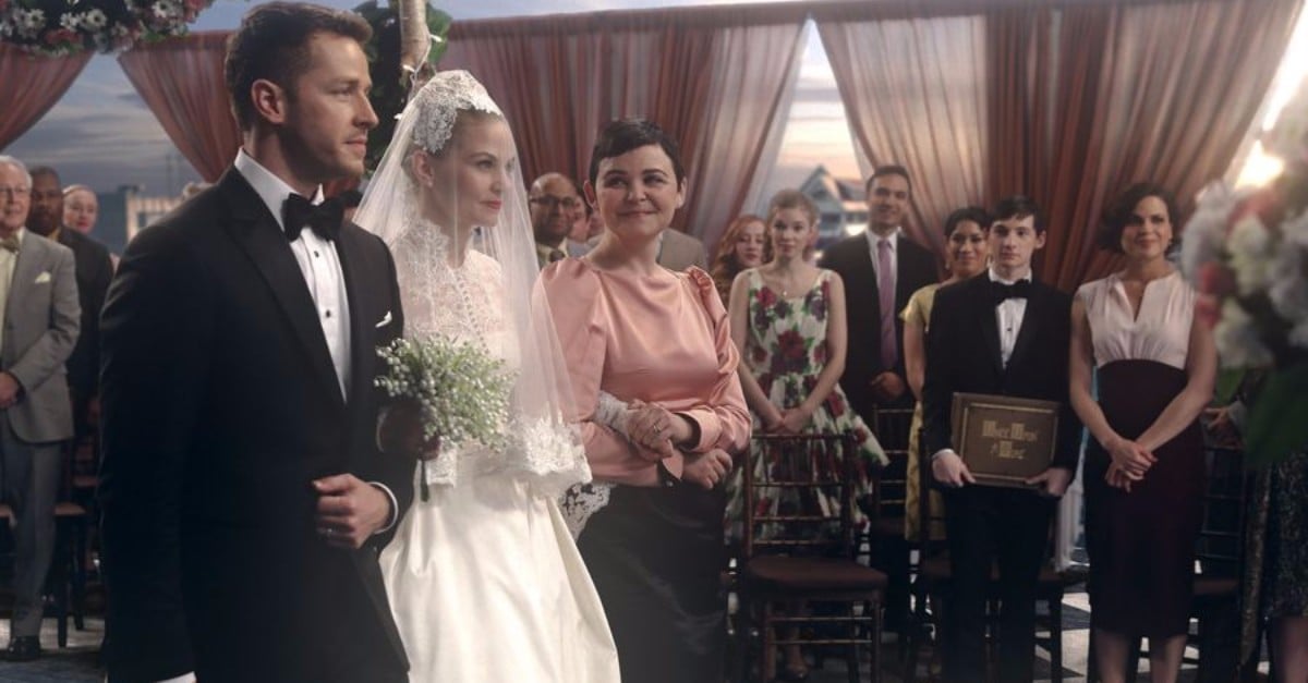 emma swan pink dress WornOnTV: Emma's pink tight dress on Once Upon A Time | Jennifer Morrison