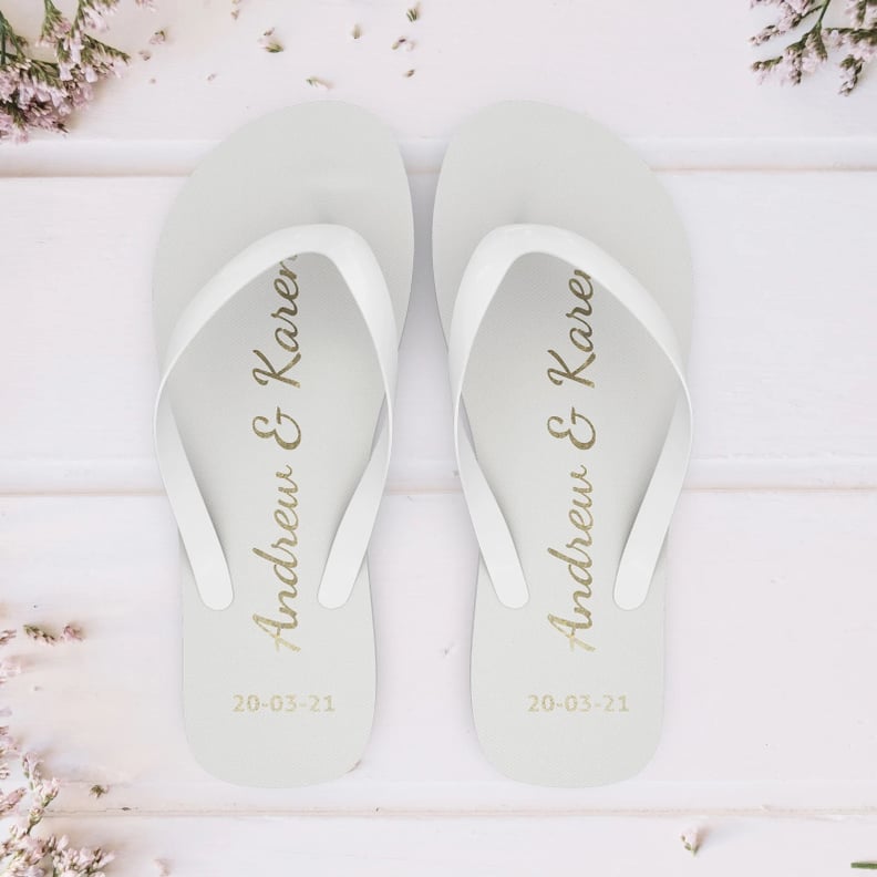 A Classic Wedding Favor: Custom Wedding Flip Flops