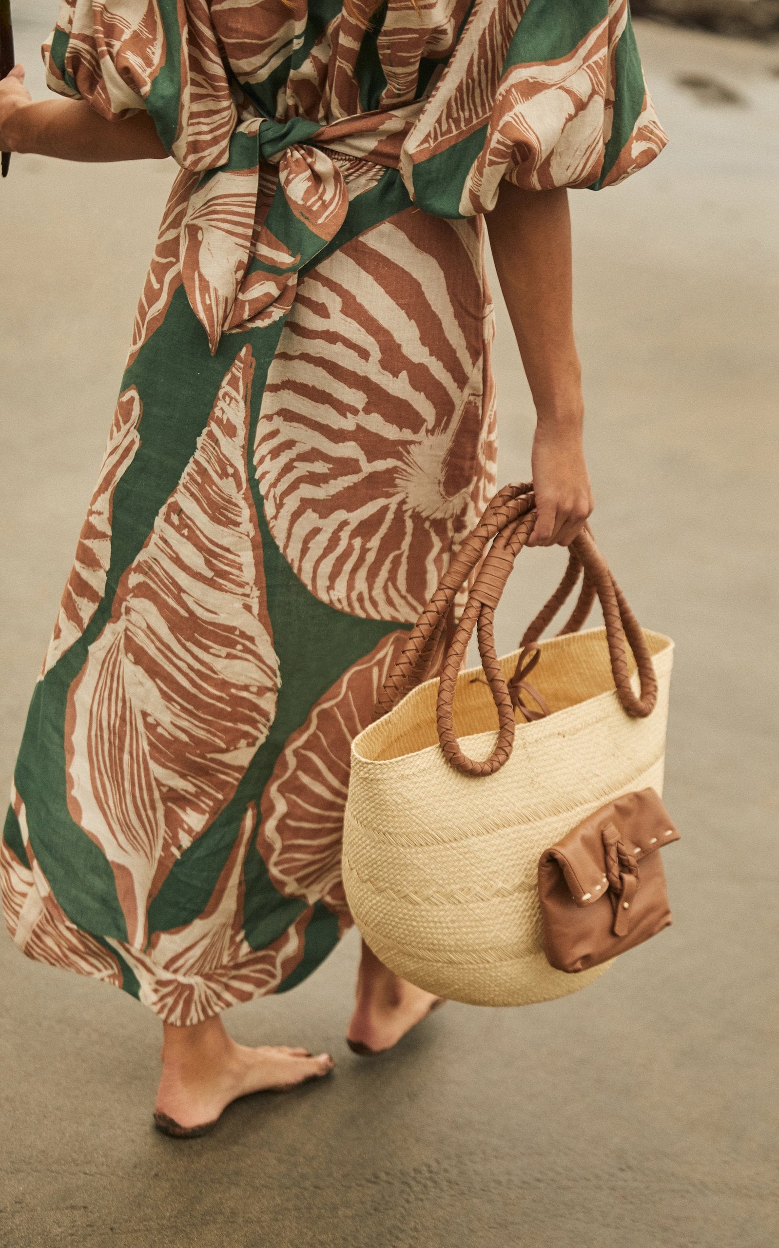 21 Best Beach Bags for Your 2023 Vacations