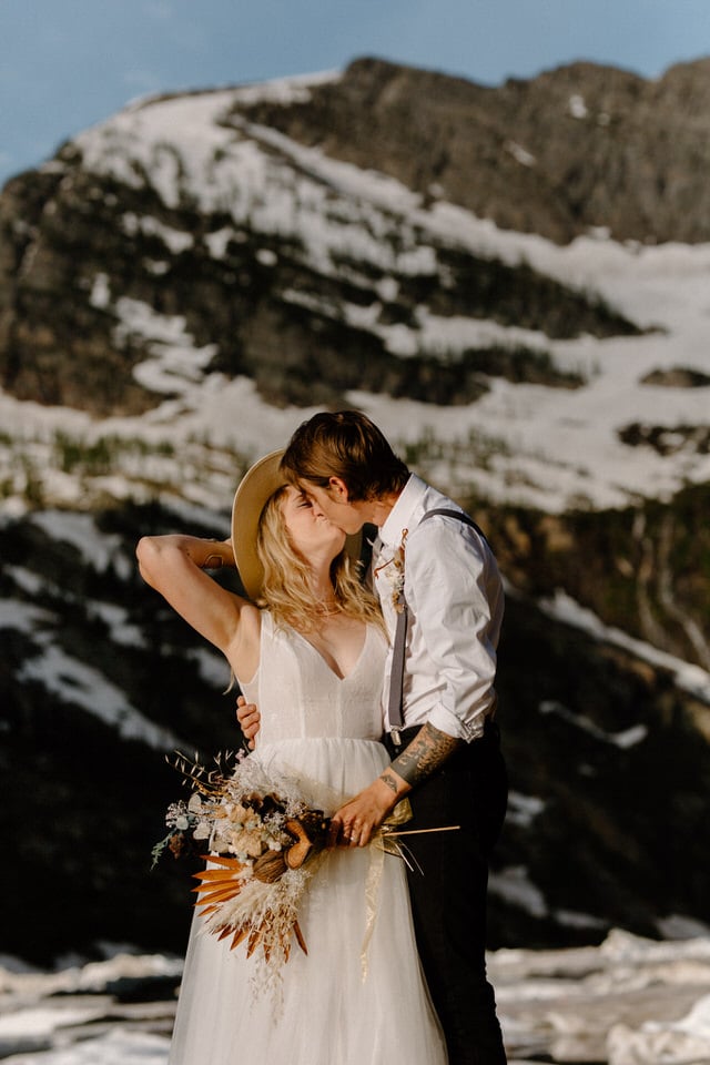 Photographer: Destinie Fouche Photography
Submitted via Two Bright Lights