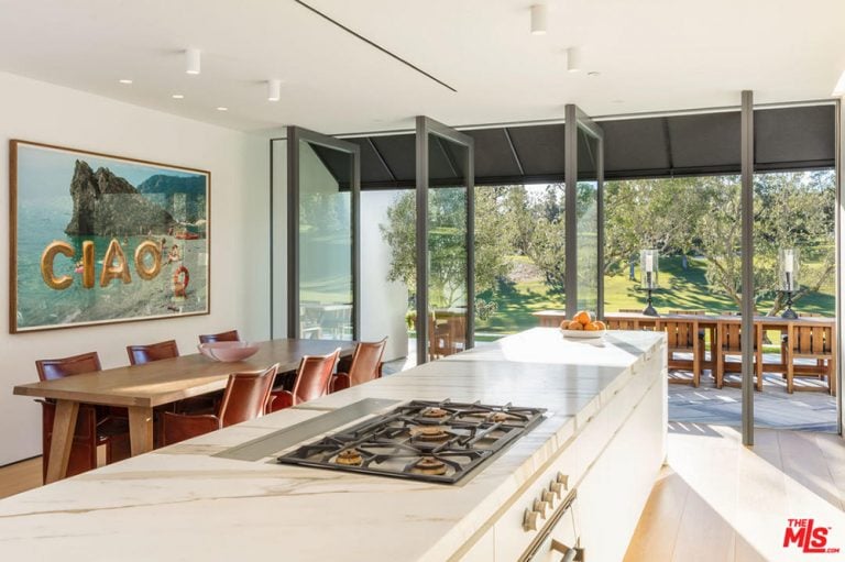 Lori Loughlin Sells Holmby Hills, CA, Mansion | POPSUGAR ...