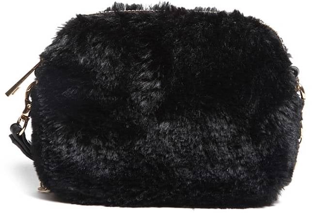 Make a big statement for under $20 with this Forever 21 Faux Fur Mini Crossbody ($16).